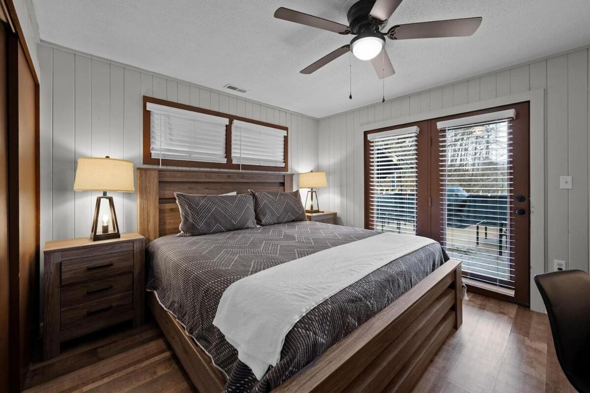 Cozy Blue With Hot Tub, 5min To Downtwn Holiday home *