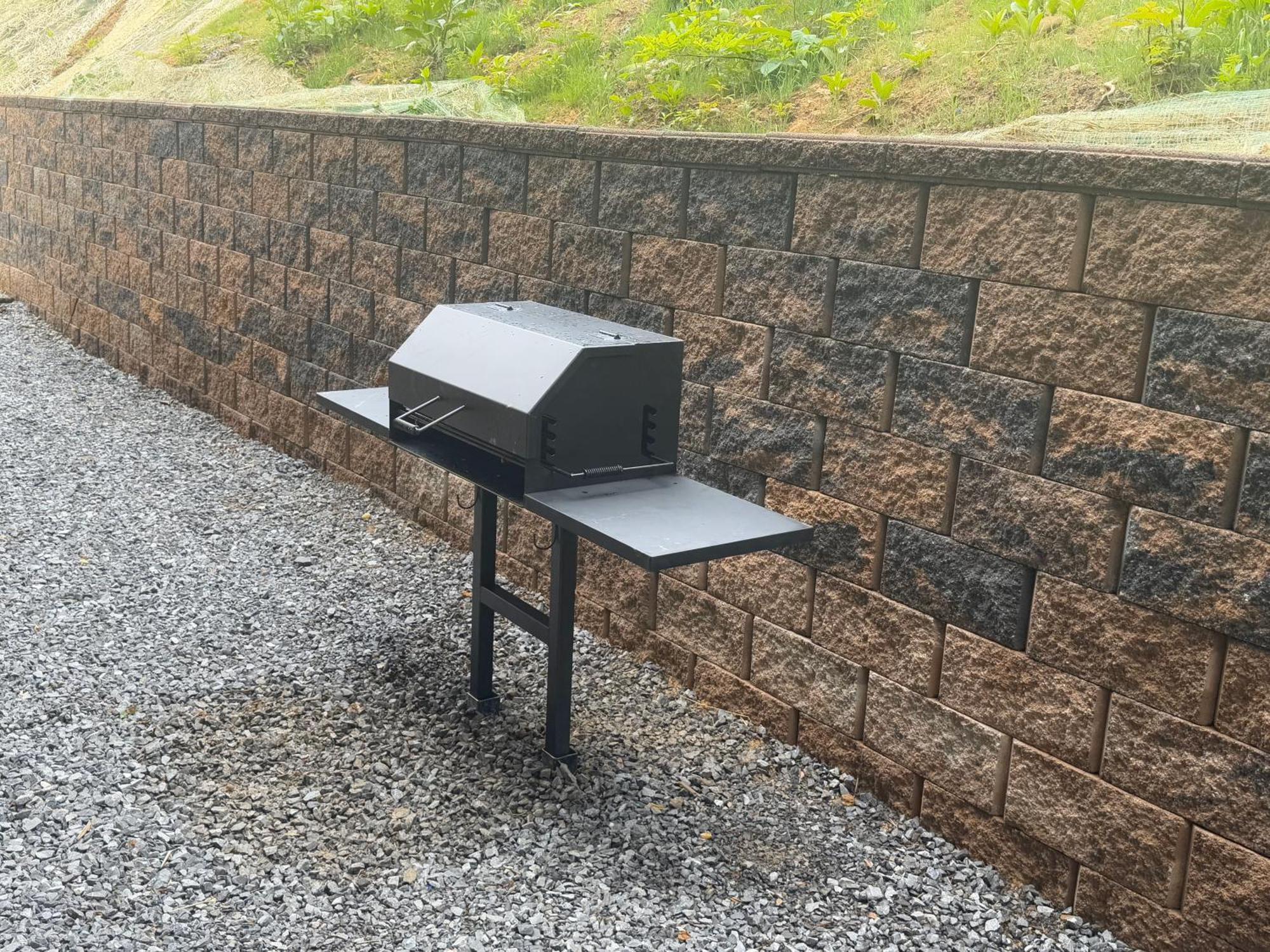 New Smoky Mountain Luxury Cabin, Outdoor Fireplacet Holiday home