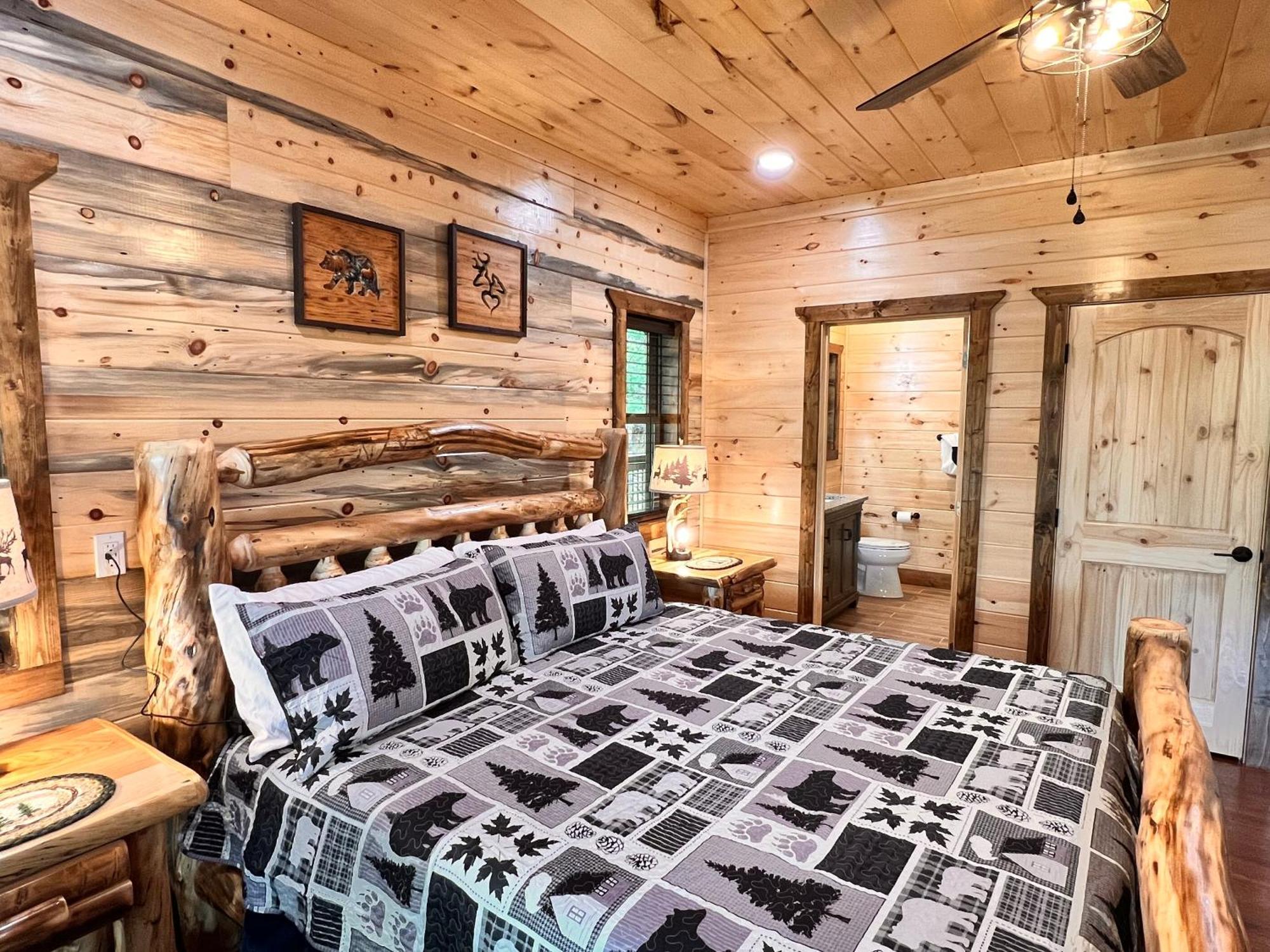 New Smoky Mountain Luxury Cabin, Outdoor Fireplacet Holiday home *