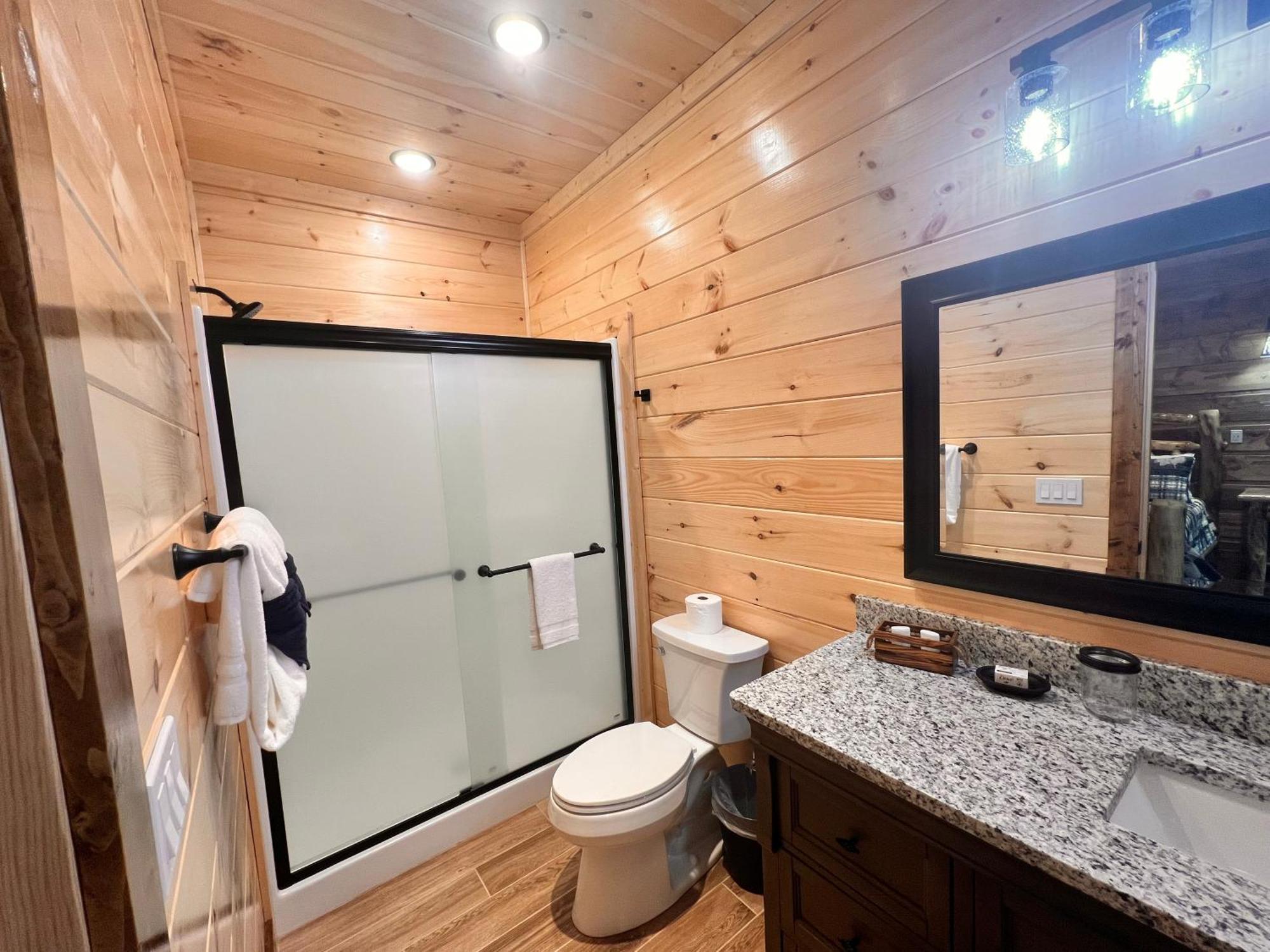 Holiday home New Smoky Mountain Luxury Cabin, Outdoor Fireplacet Gatlinburg