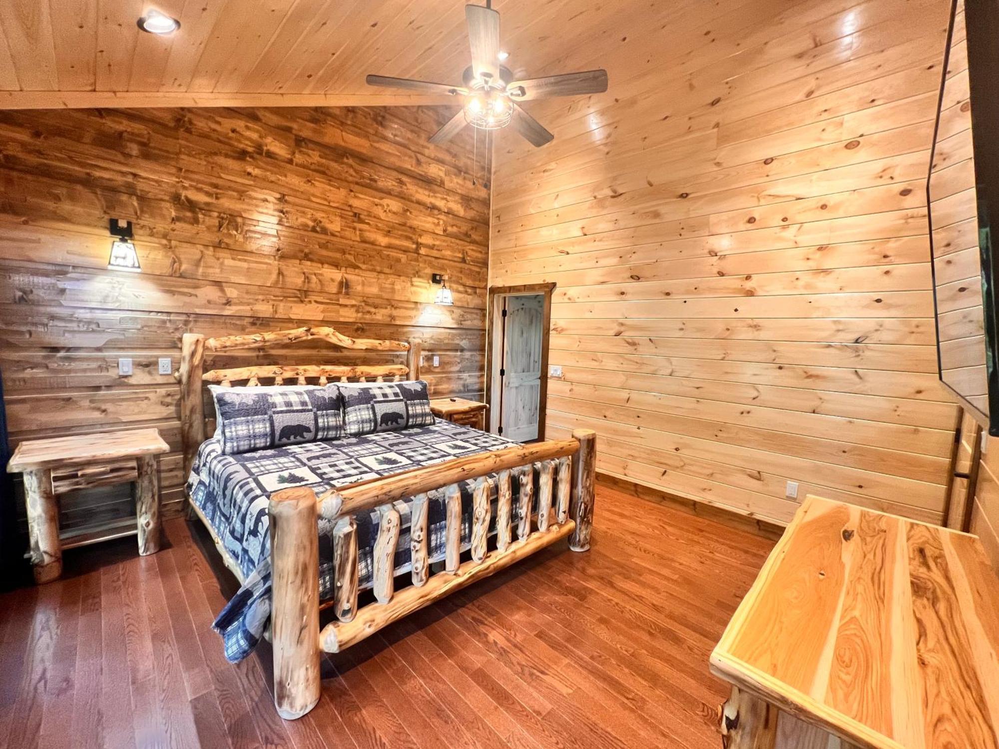 Holiday home New Smoky Mountain Luxury Cabin, Outdoor Fireplacet *