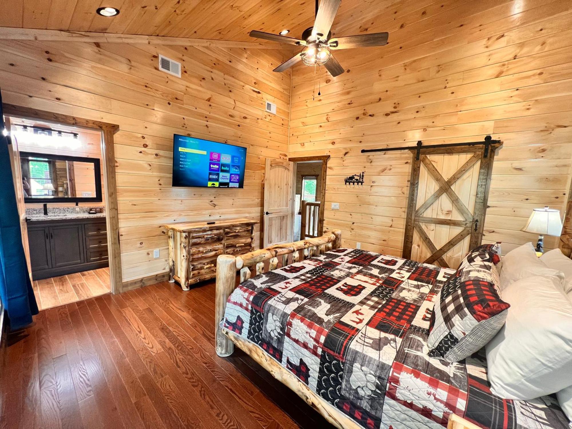 Holiday home New Smoky Mountain Luxury Cabin, Outdoor Fireplacet Gatlinburg