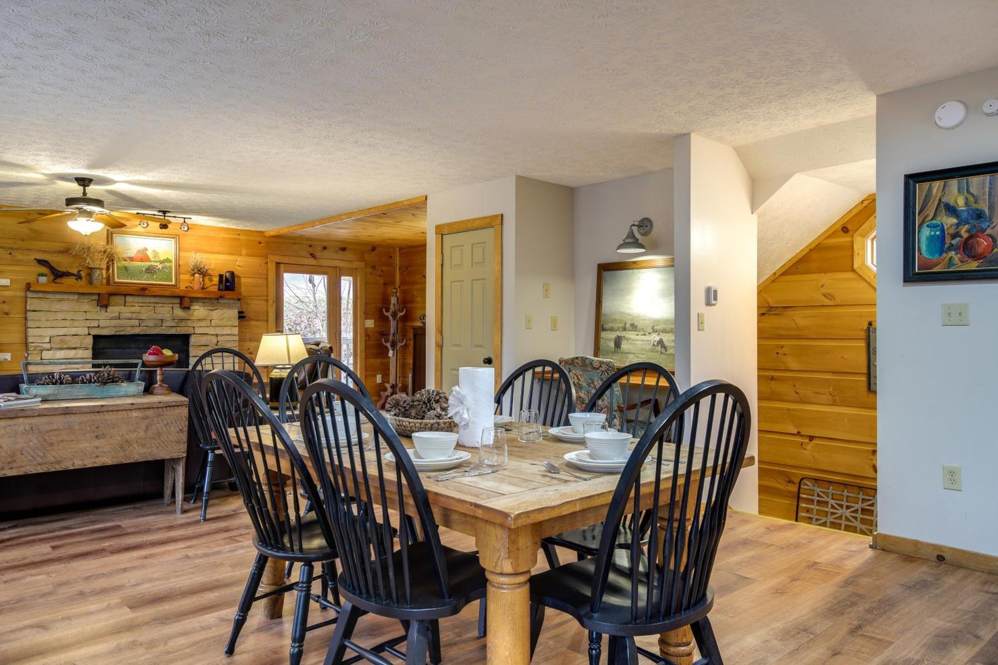 Holiday home Pet-friendly Retreat With Hot Tub! Gatlinburg
