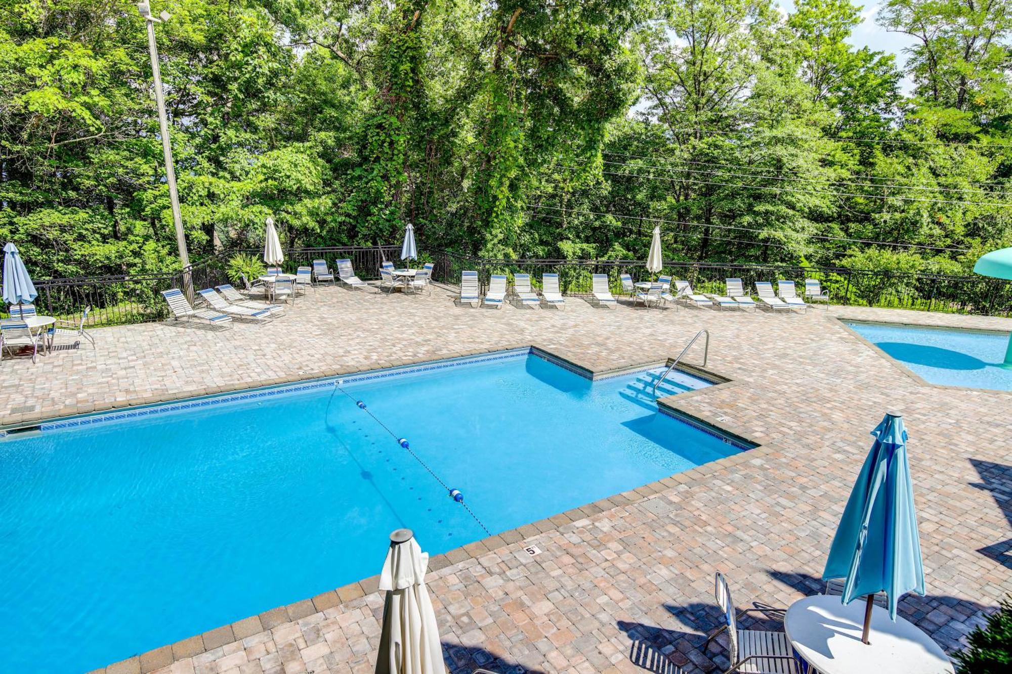 Pet-friendly Retreat With Hot Tub! Holiday home Gatlinburg