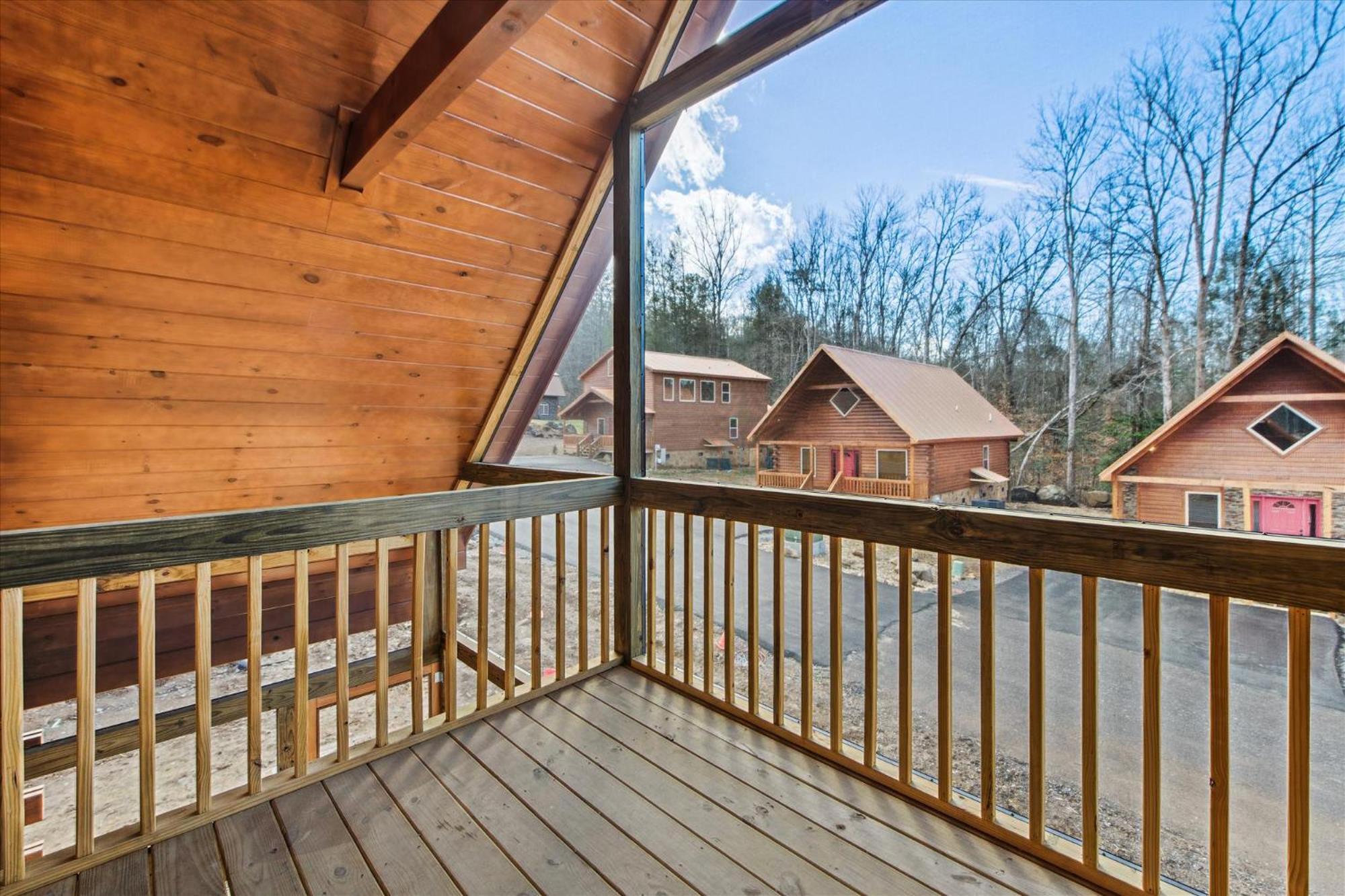 Happy Vibes - The Name Says It All! * Gatlinburg
