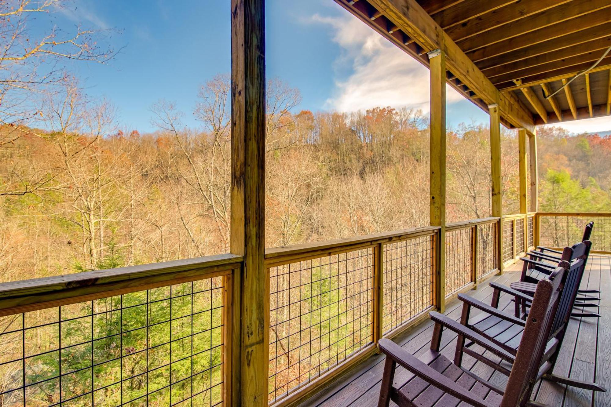 With Game Room, Hot Tub And Mtn Views