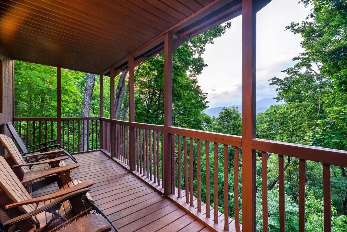 Smokies View Pools Pickleball Wood Fireplace Hottub Early Check Gatlinburg