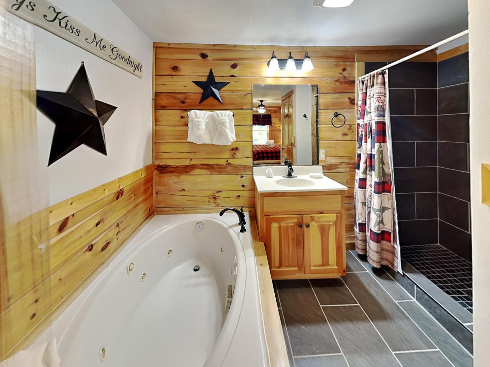 Hugs N Kisses Holiday home Gatlinburg