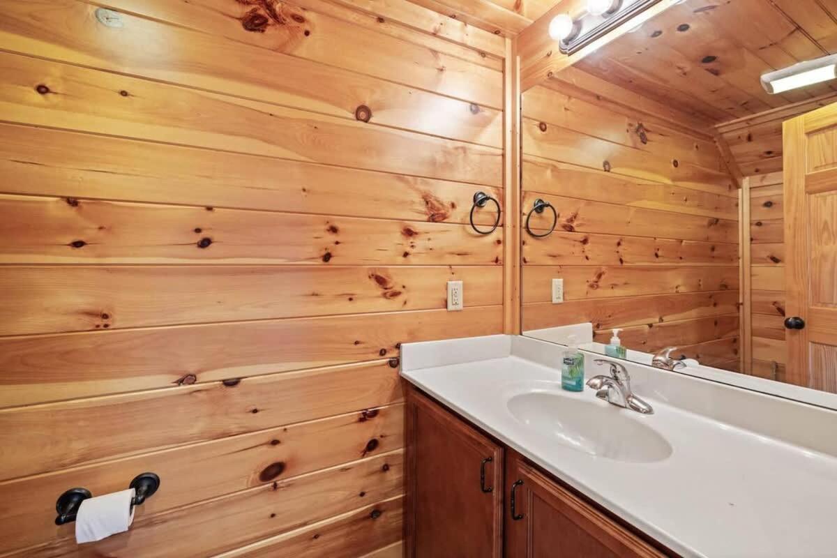 Breath Taking Sunrise Views - Amenities Gatlinburg