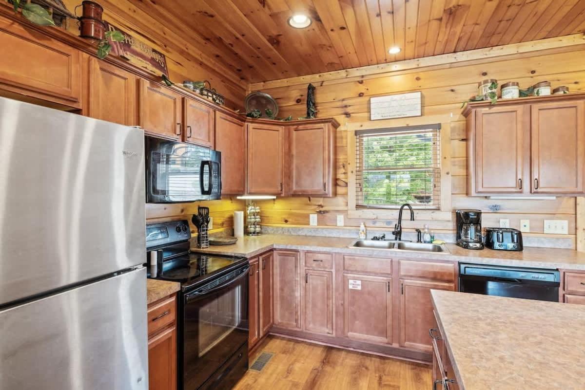 Breath Taking Sunrise Views - Amenities * Gatlinburg