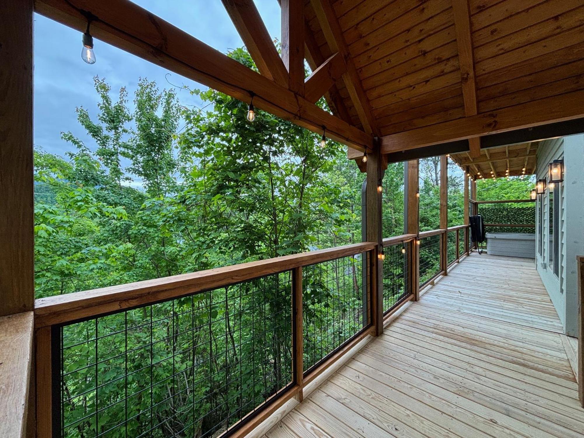 Out Of The Ashes Is A Brand New 3 Bedroom With High End Touches, Hot Tub, And A Mountain View! Gatlinburg