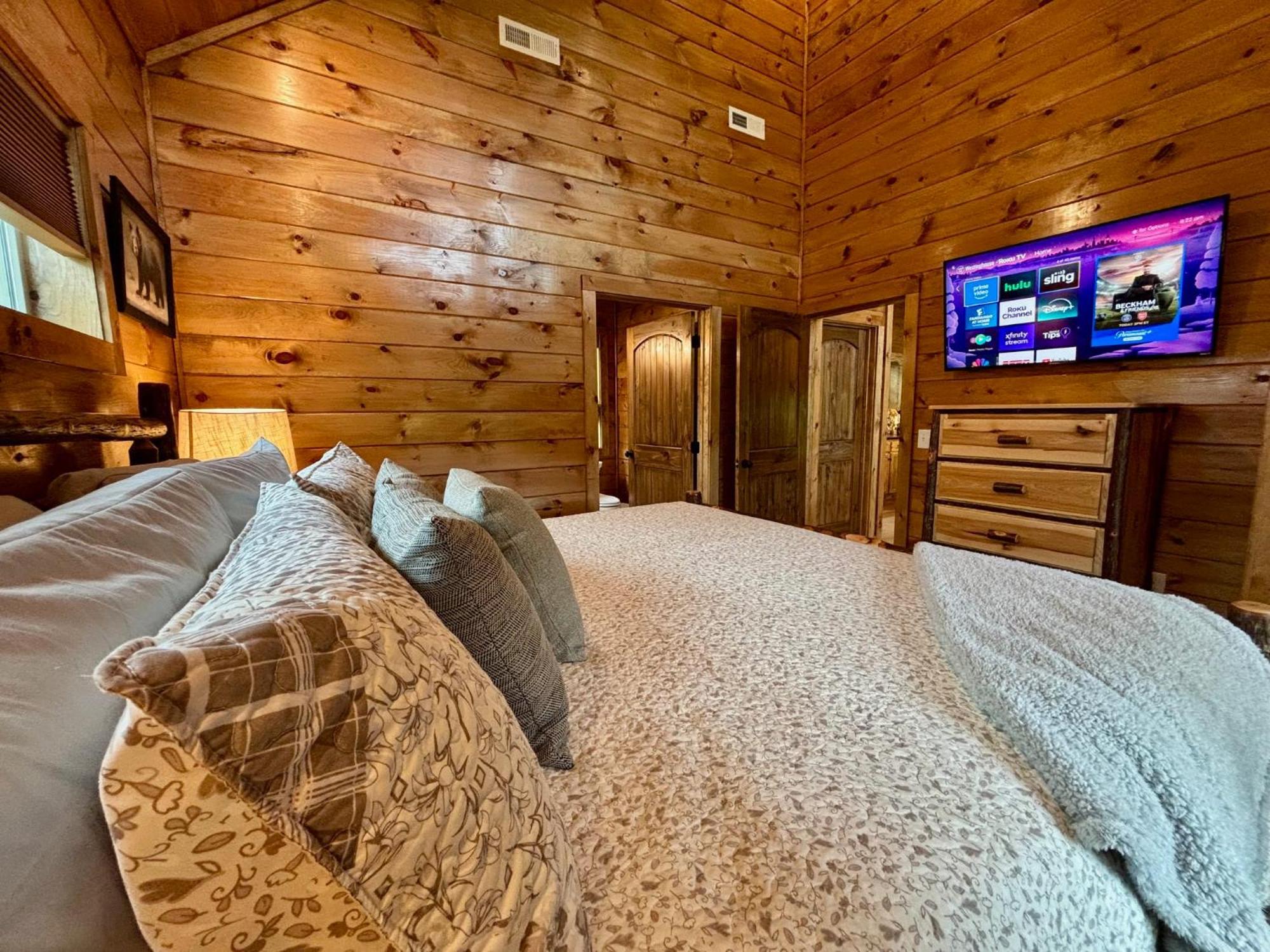 Holiday home Out Of The Ashes Is A Brand New 3 Bedroom With High End Touches, Hot Tub, And A Mountain View! Gatlinburg
