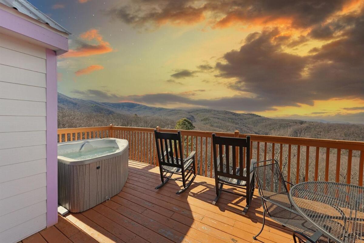 Of World * Gatlinburg