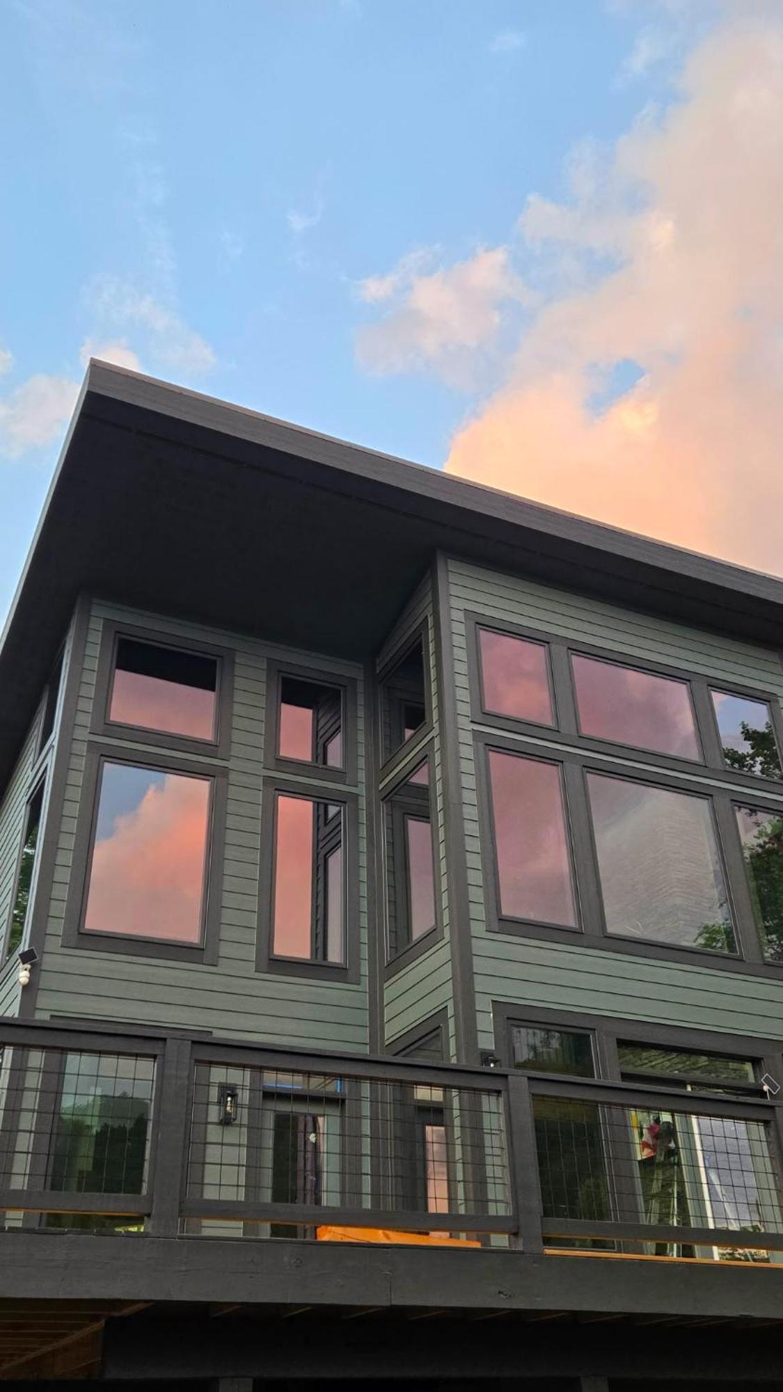 Sunscape - Luxury With Hot Tub, Game & Breathtaking Views *