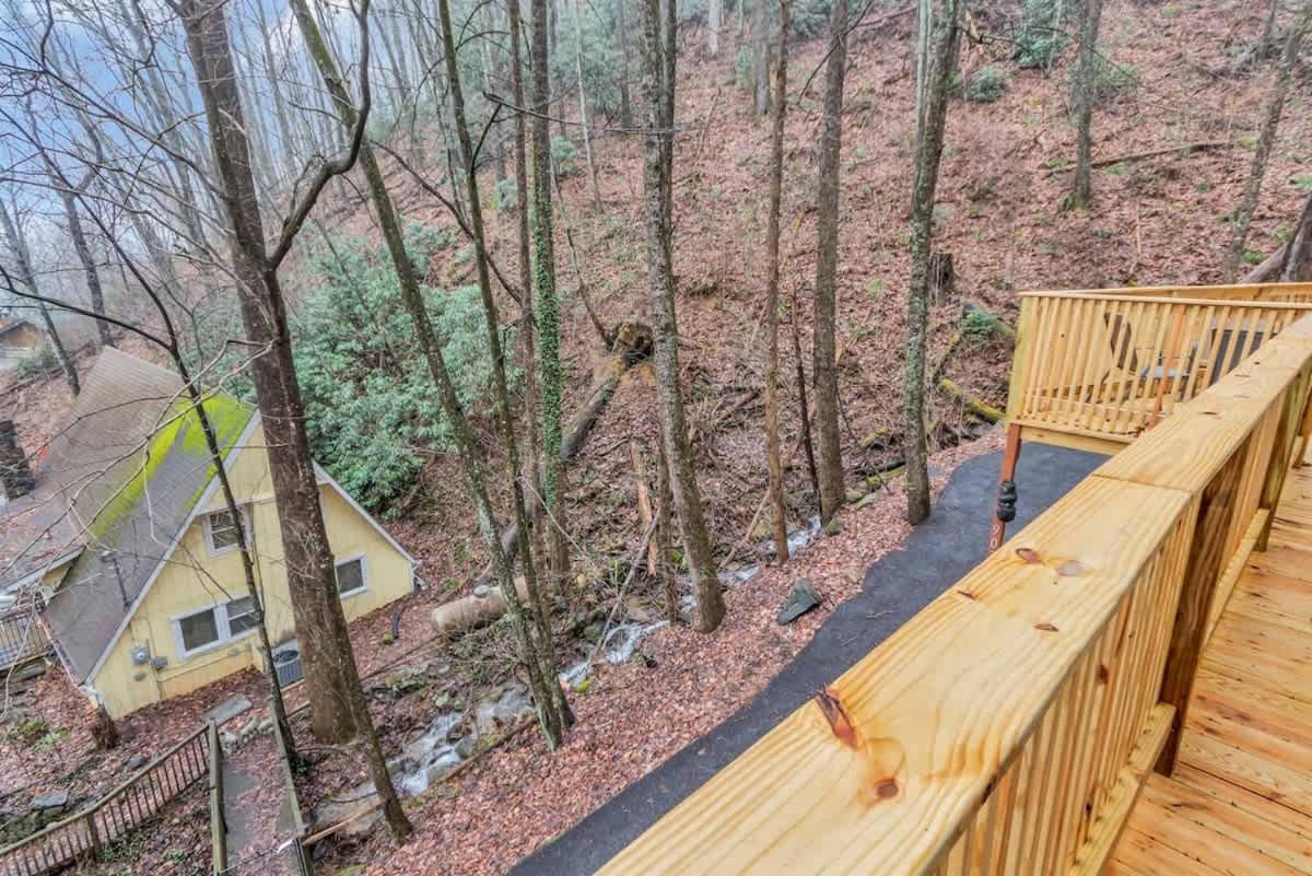 Heiden Woods - 2 Minutes To Strip & Park - Hot Tub * Gatlinburg