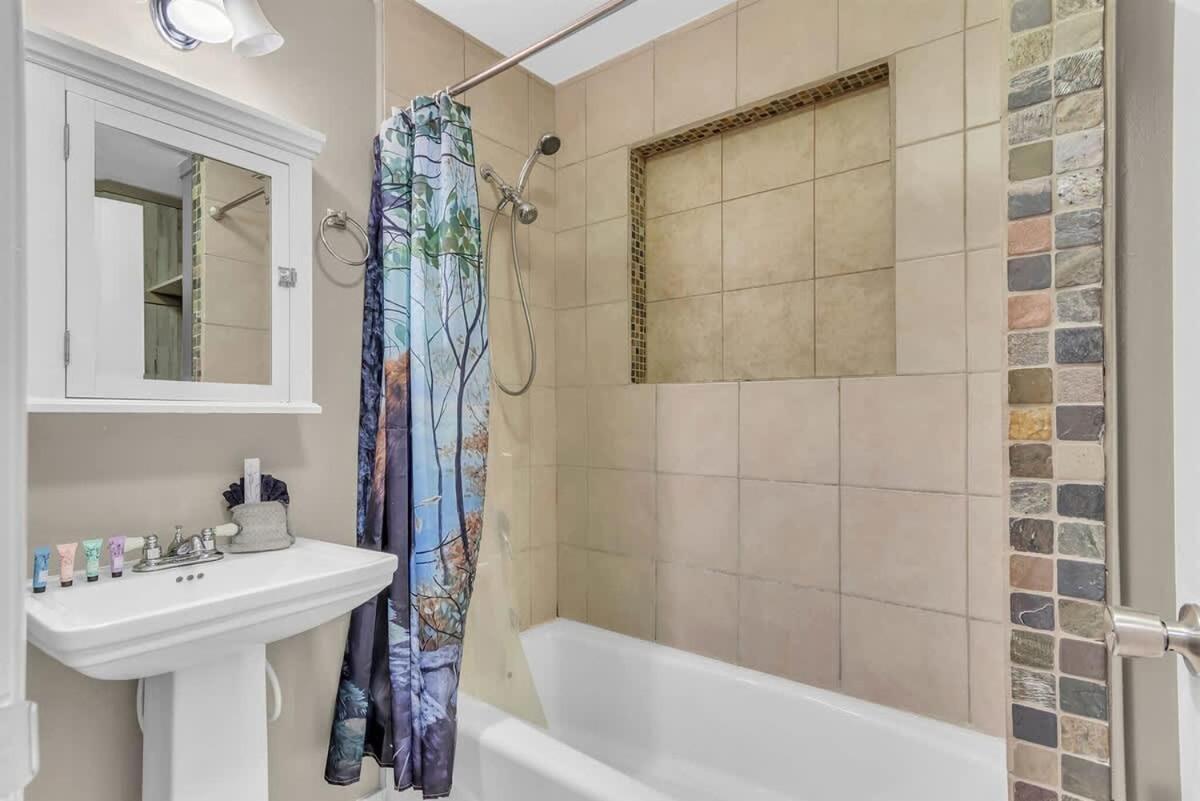 Heiden Woods - 2 Minutes To Strip & Park - Hot Tub Holiday home
