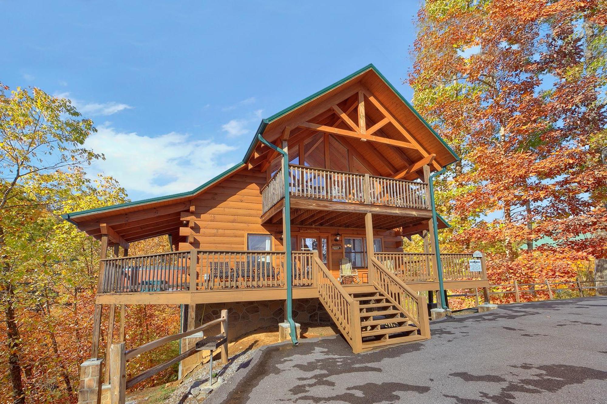 Moonshiner's Legacy Gatlinburg
