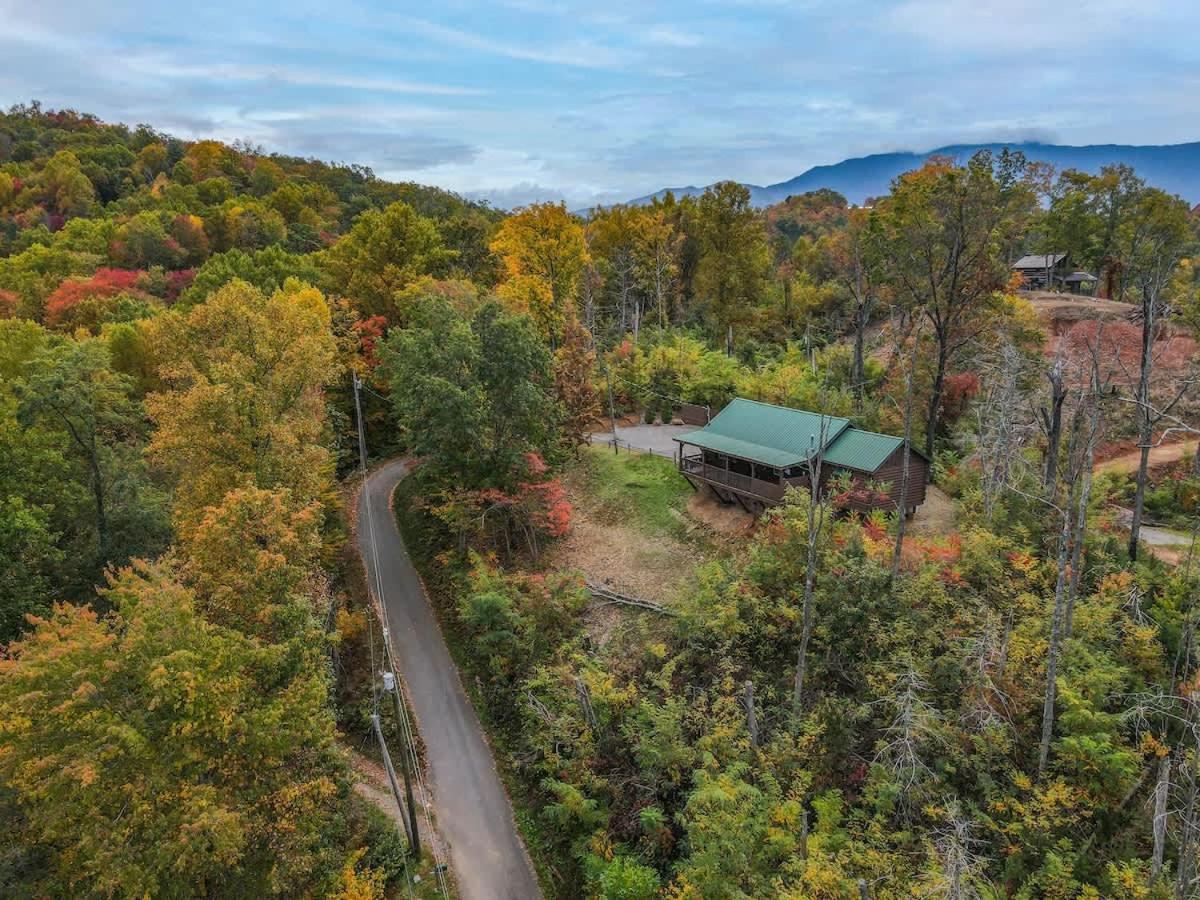 Amazing Views! Hot Tub,pool Table,fireplace,relax! *