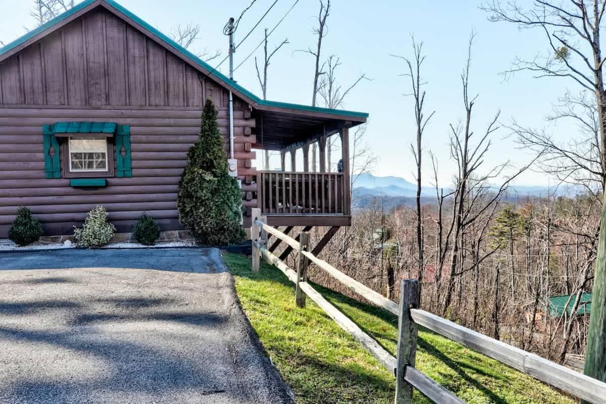Amazing Views! Hot Tub,pool Table,fireplace,relax! Holiday home