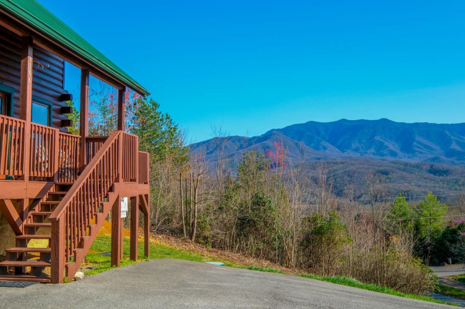 Villa Summit Views *