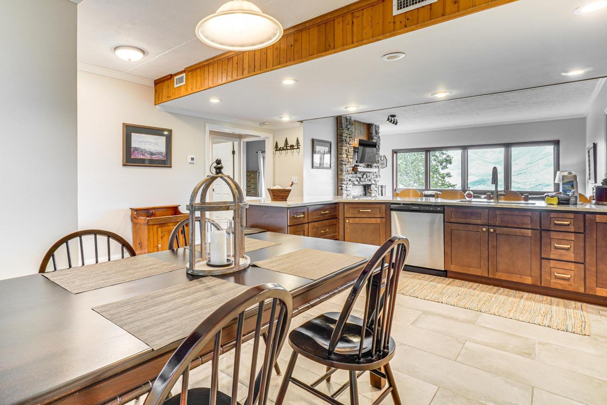 Hike, Swim And Explore Mtn-view In Apartment *