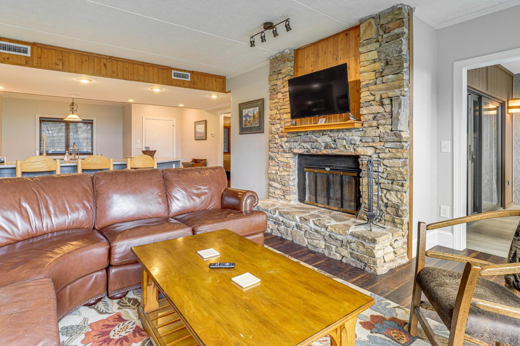 Hike, Swim And Explore Mtn-view In *