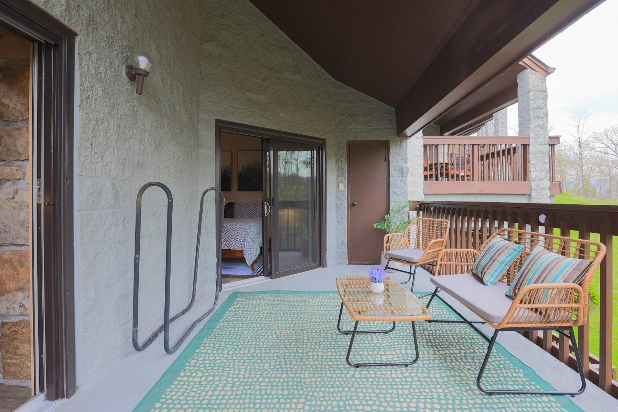 Spacious 3 Bedroom Close To - 8 Min Drive! * Gatlinburg