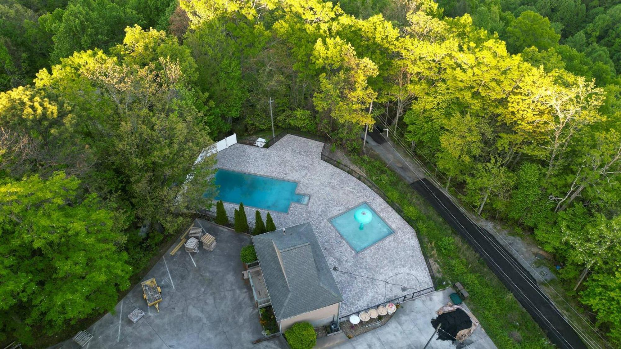 Spacious 3 Bedroom Close To - 8 Min Drive! Apartment Gatlinburg