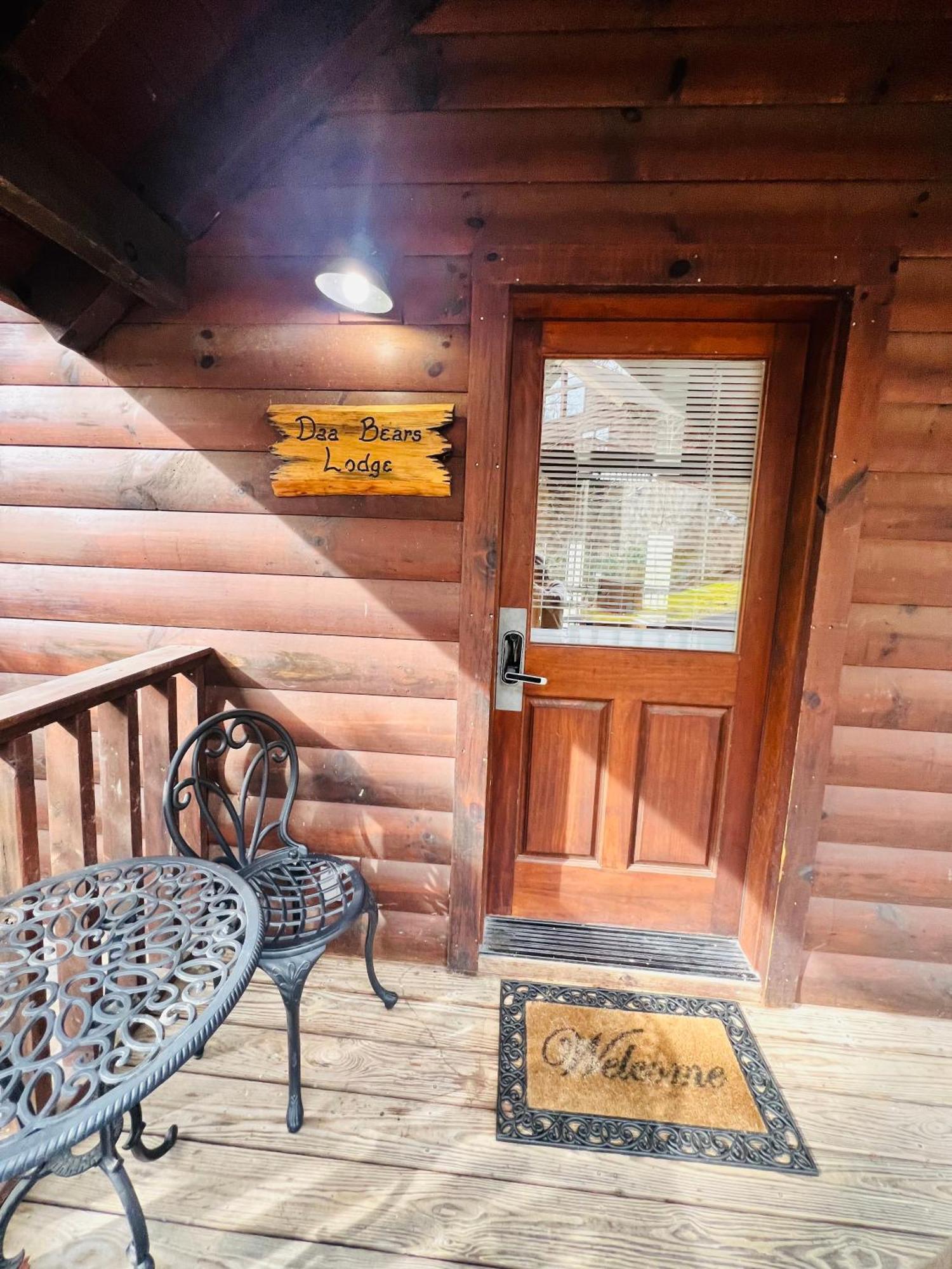 Daa Bears Gatlinburg
