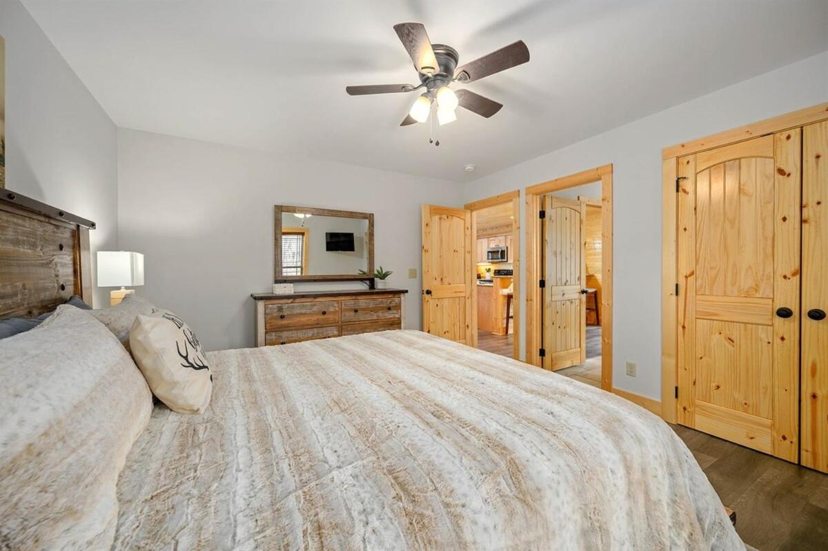 Holiday home Close To Downtown Amazing Mount Leconte Views Hot Tub Game *