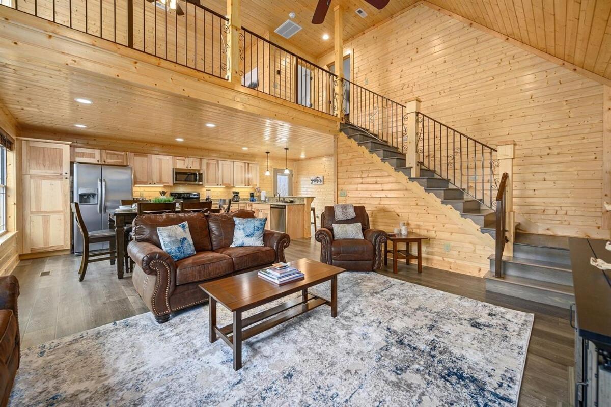Holiday home Close To Downtown Amazing Mount Leconte Views Hot Tub Game