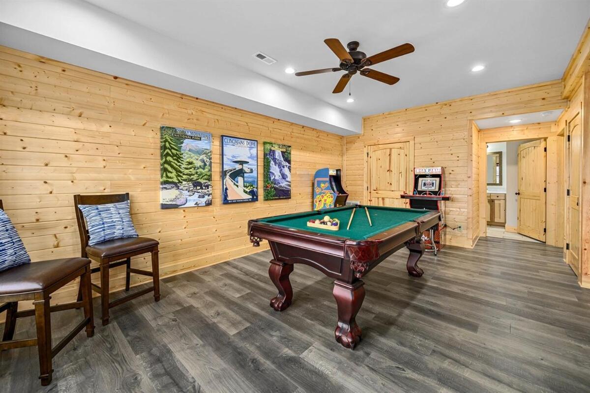 Holiday home Close To Downtown Amazing Mount Leconte Views Hot Tub Game *