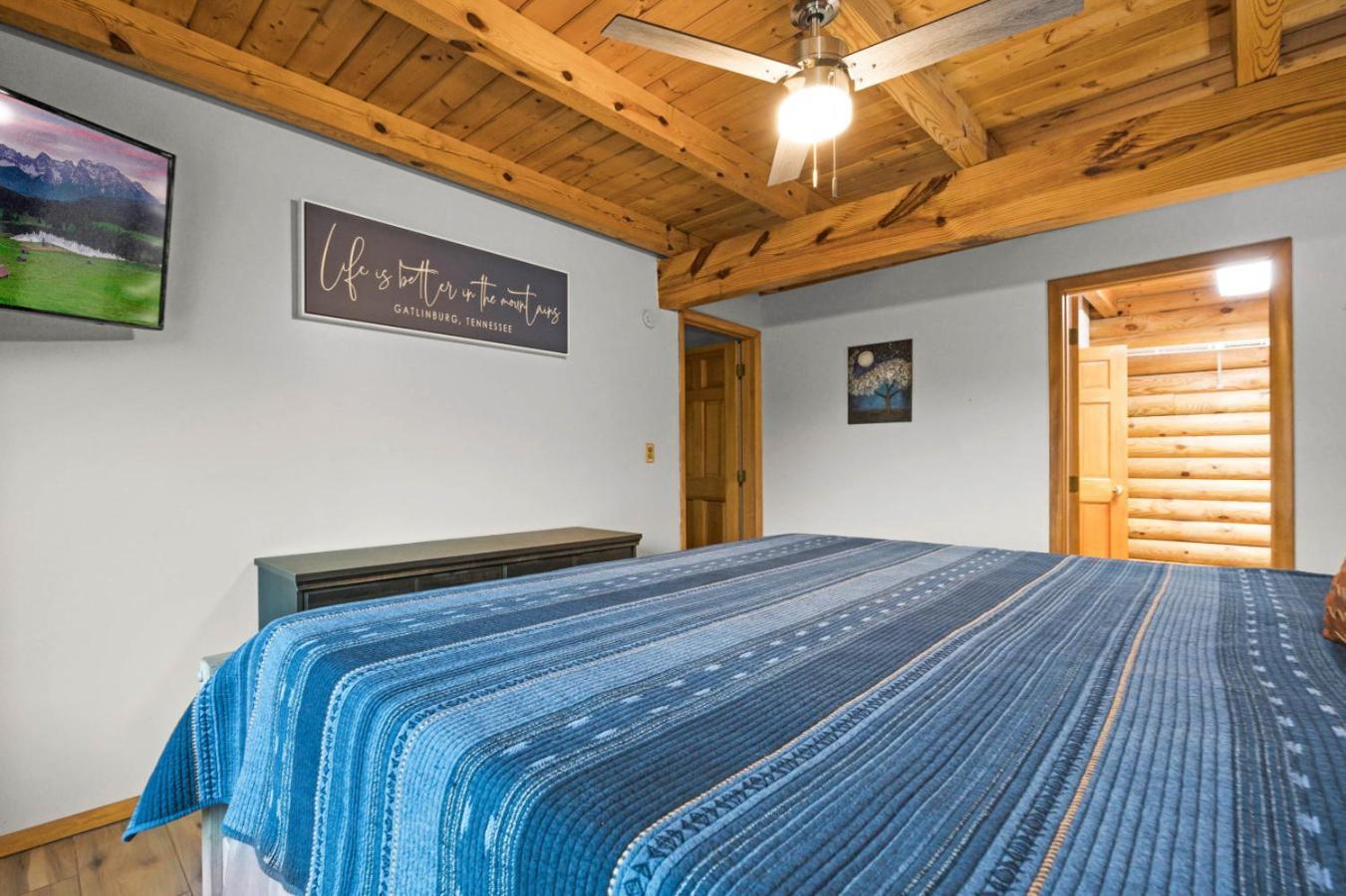 Family W Private Hot Tub- Game Rm- Disc Golf- Pets Gatlinburg