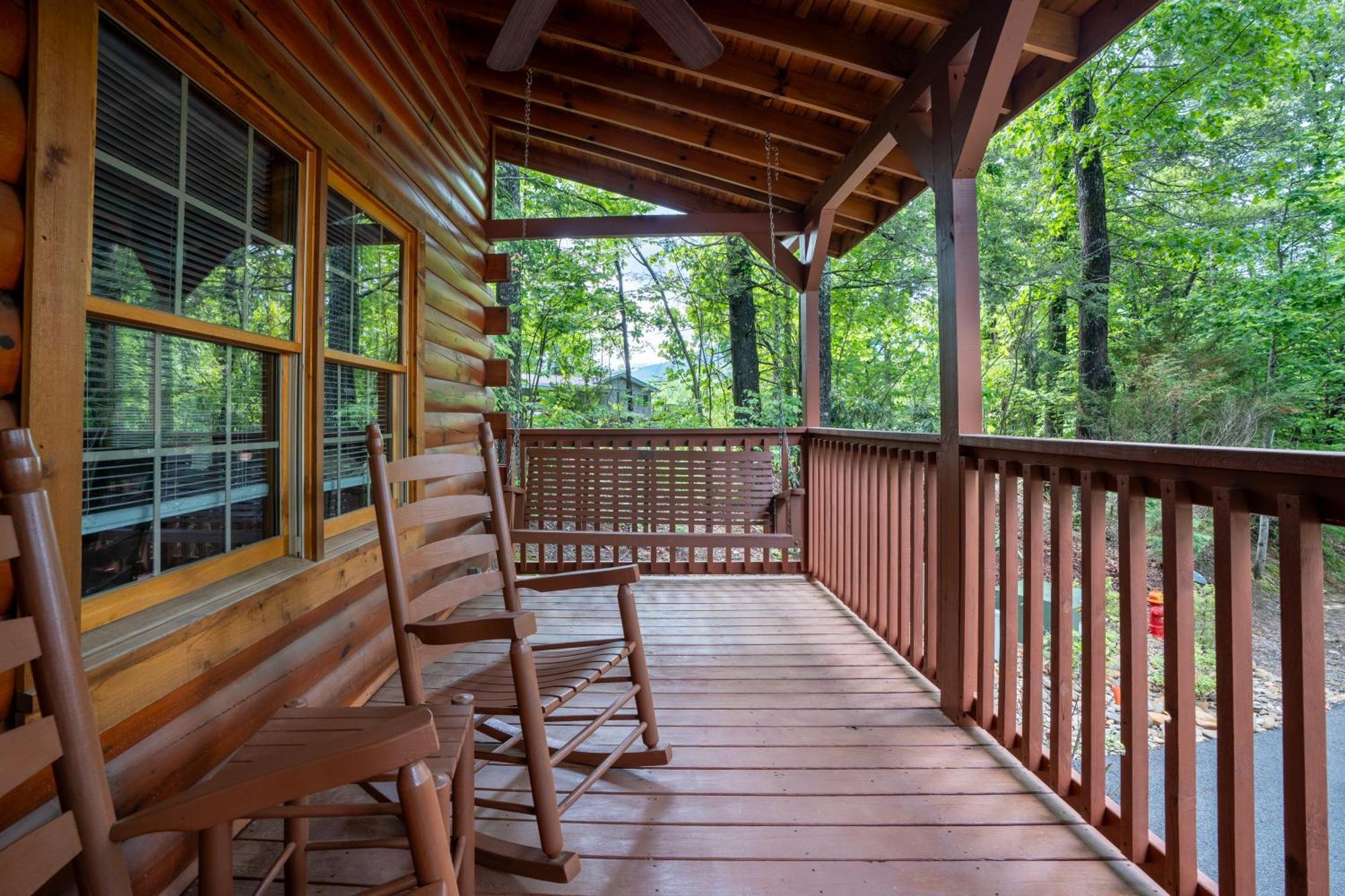 270 Black Bear Retreat Holiday home