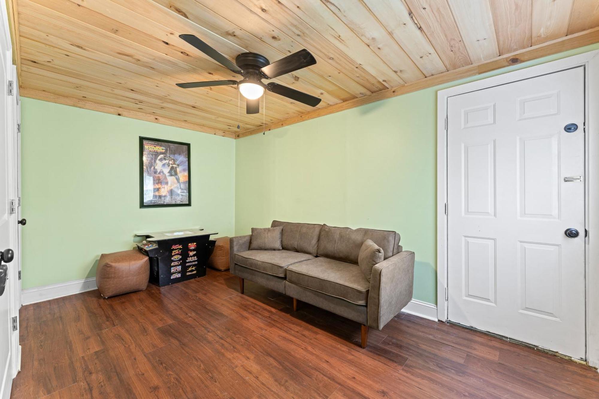 Huskey Hide Away Holiday home