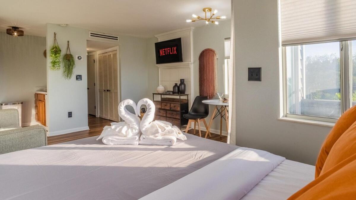 Romantic Exclusive Stunning Mountain View Apartment