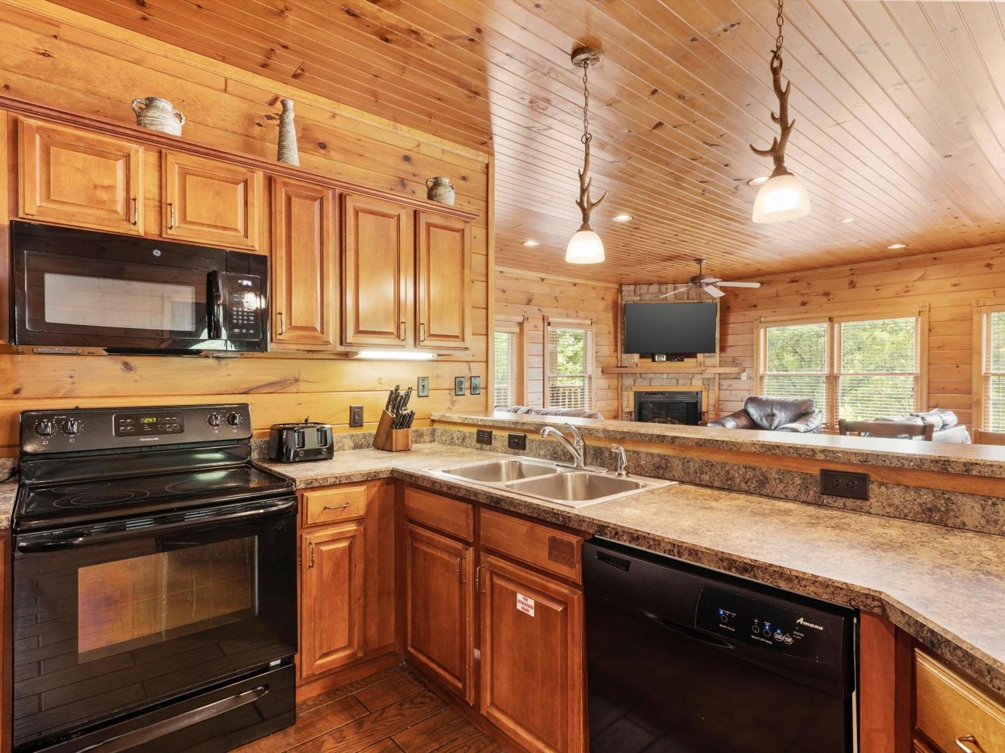 Holiday home The Great Escape Ii, 5 Bedrooms, Sleeps 17, Game Room, Pool Access, Theater
