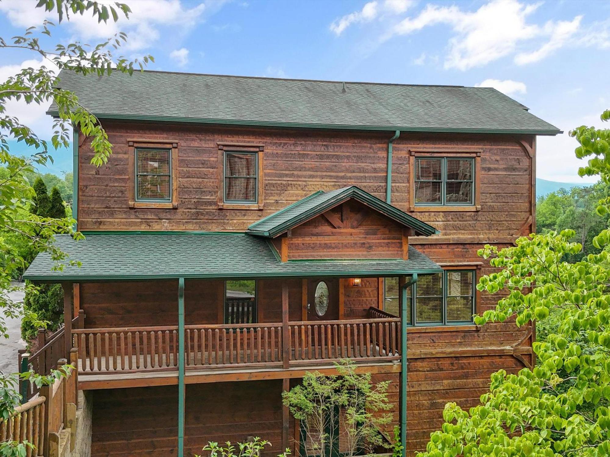 The Great Escape Ii, 5 Bedrooms, Sleeps 17, Game Room, Pool Access, Theater