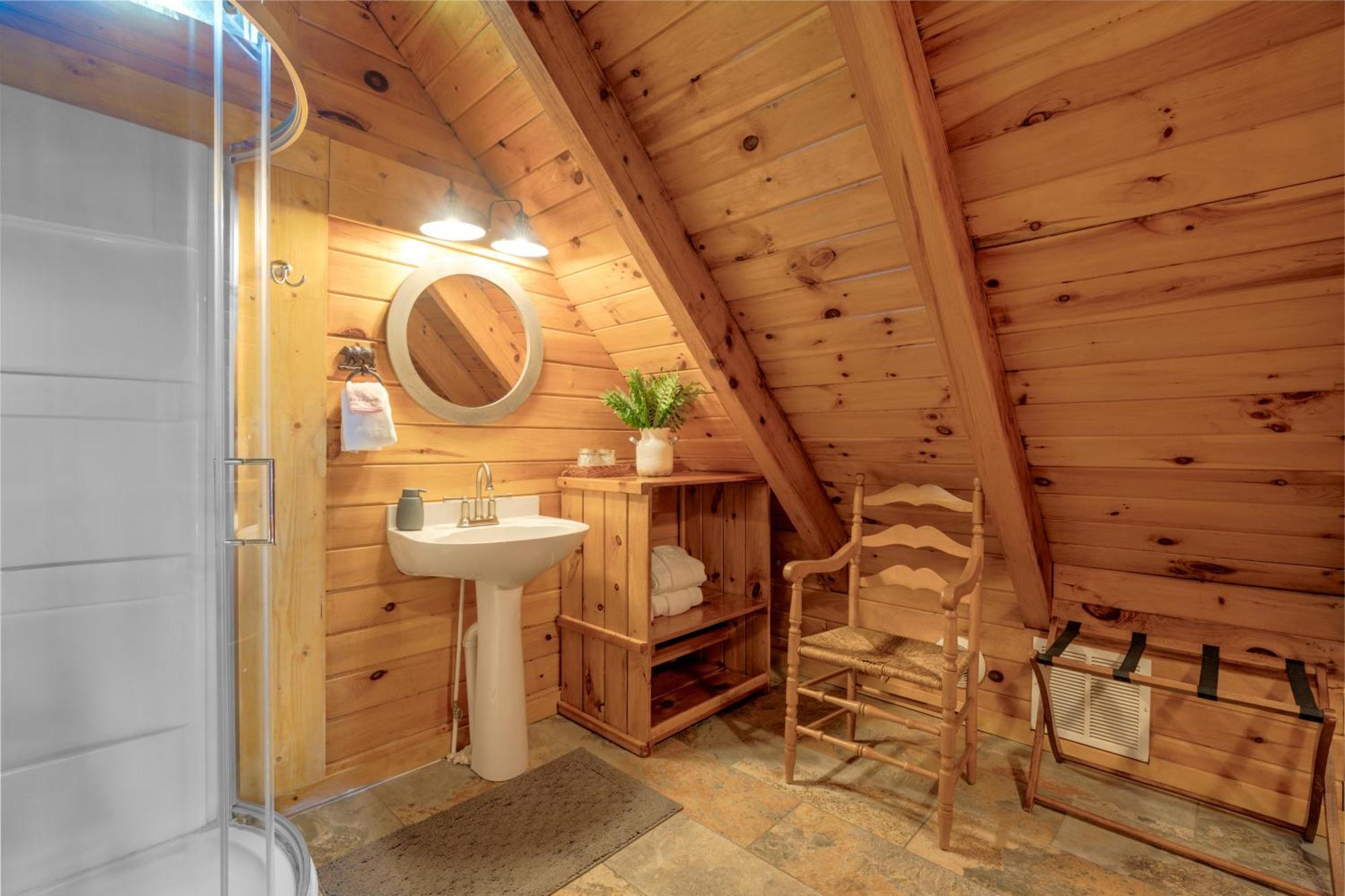 26 Bearfoot Landing Gatlinburg