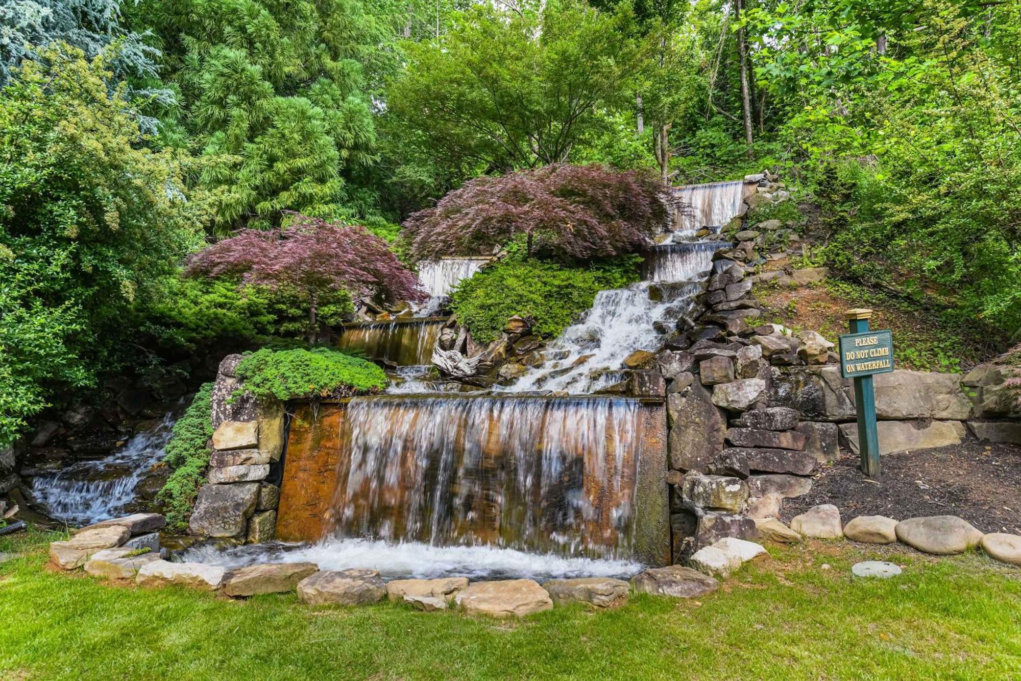 Chalet Breath Taking Sunrise Views - Amenities *