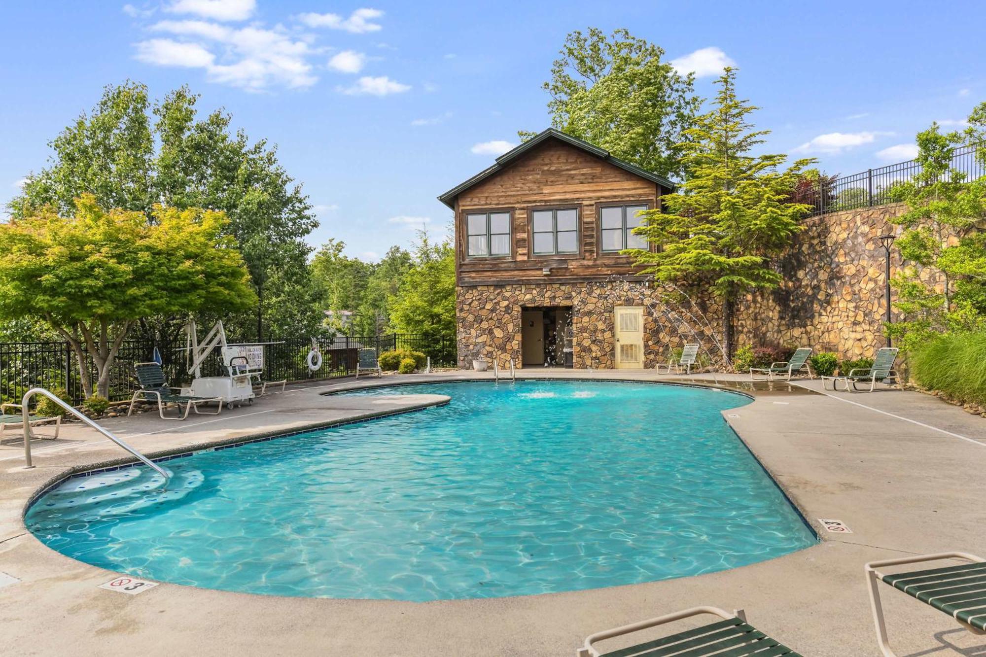 Breath Taking Sunrise Views - Amenities Chalet