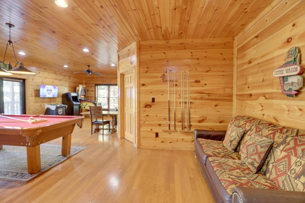 5 Star By Venture Smoky Mountains Holiday home *