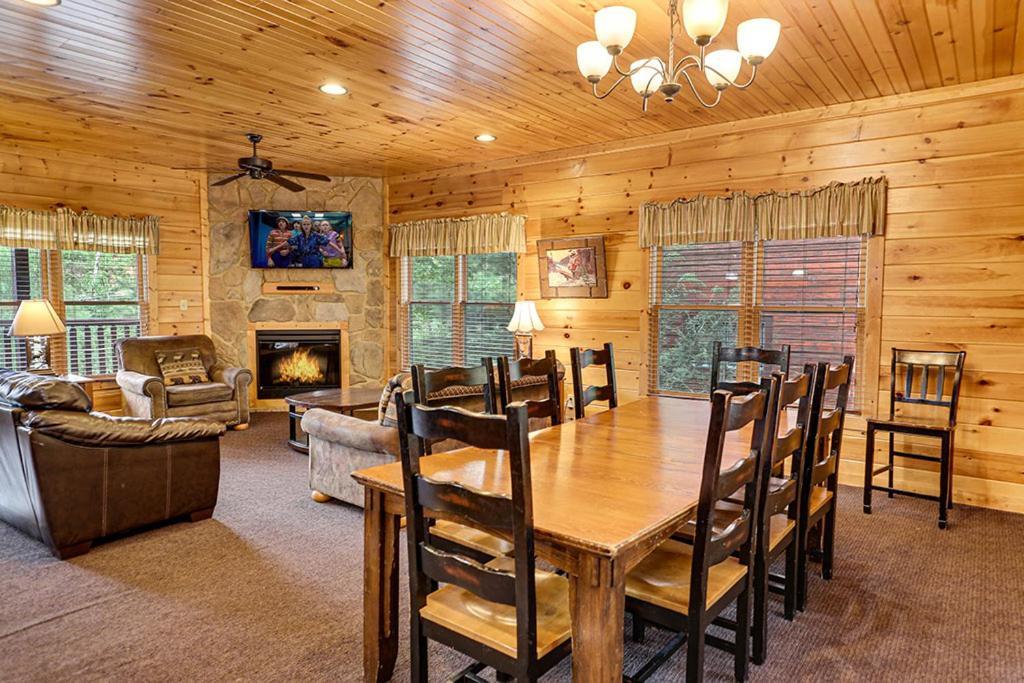 5 Star By Venture Smoky Mountains Holiday home *