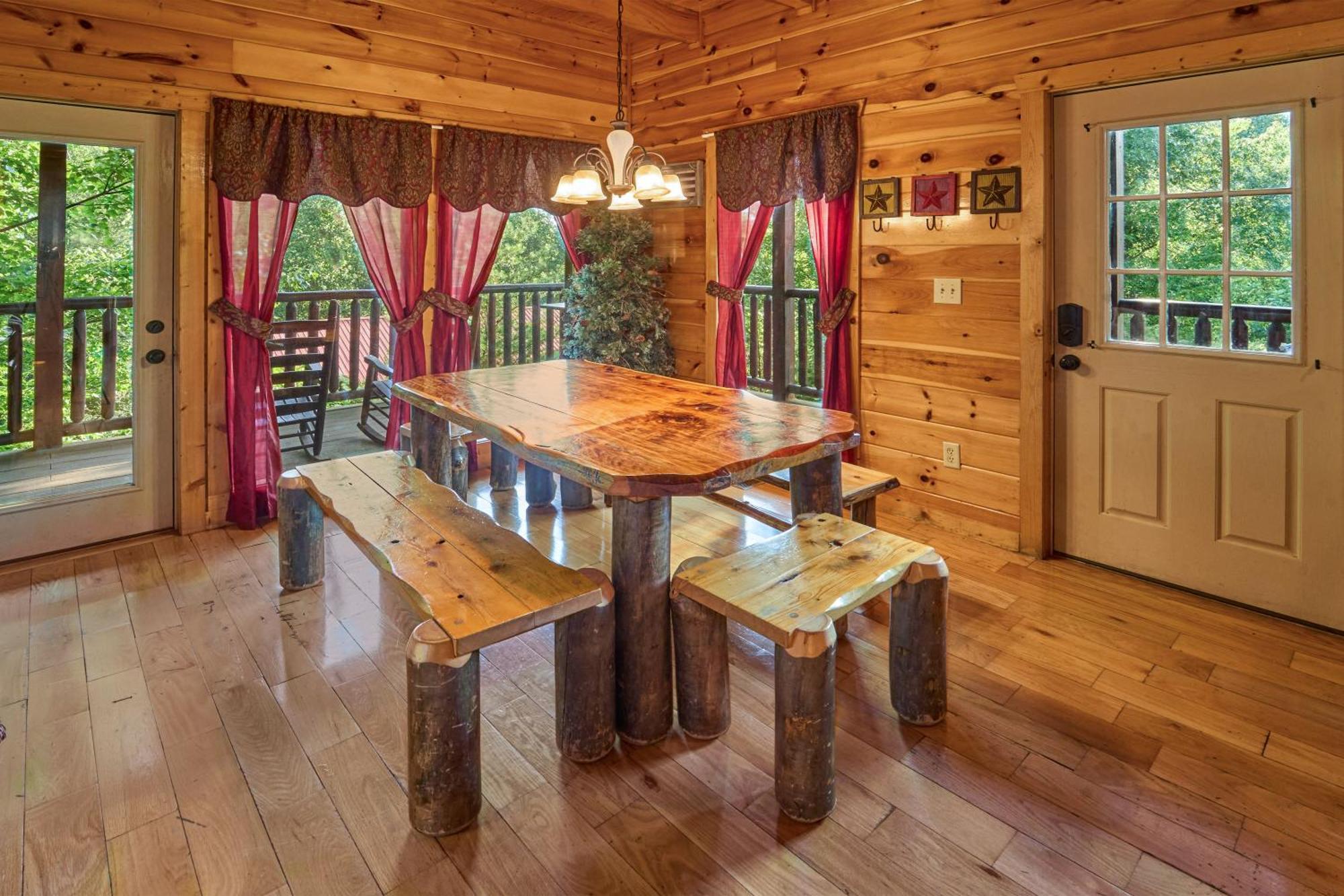 Holiday home Summit Sanctuary *