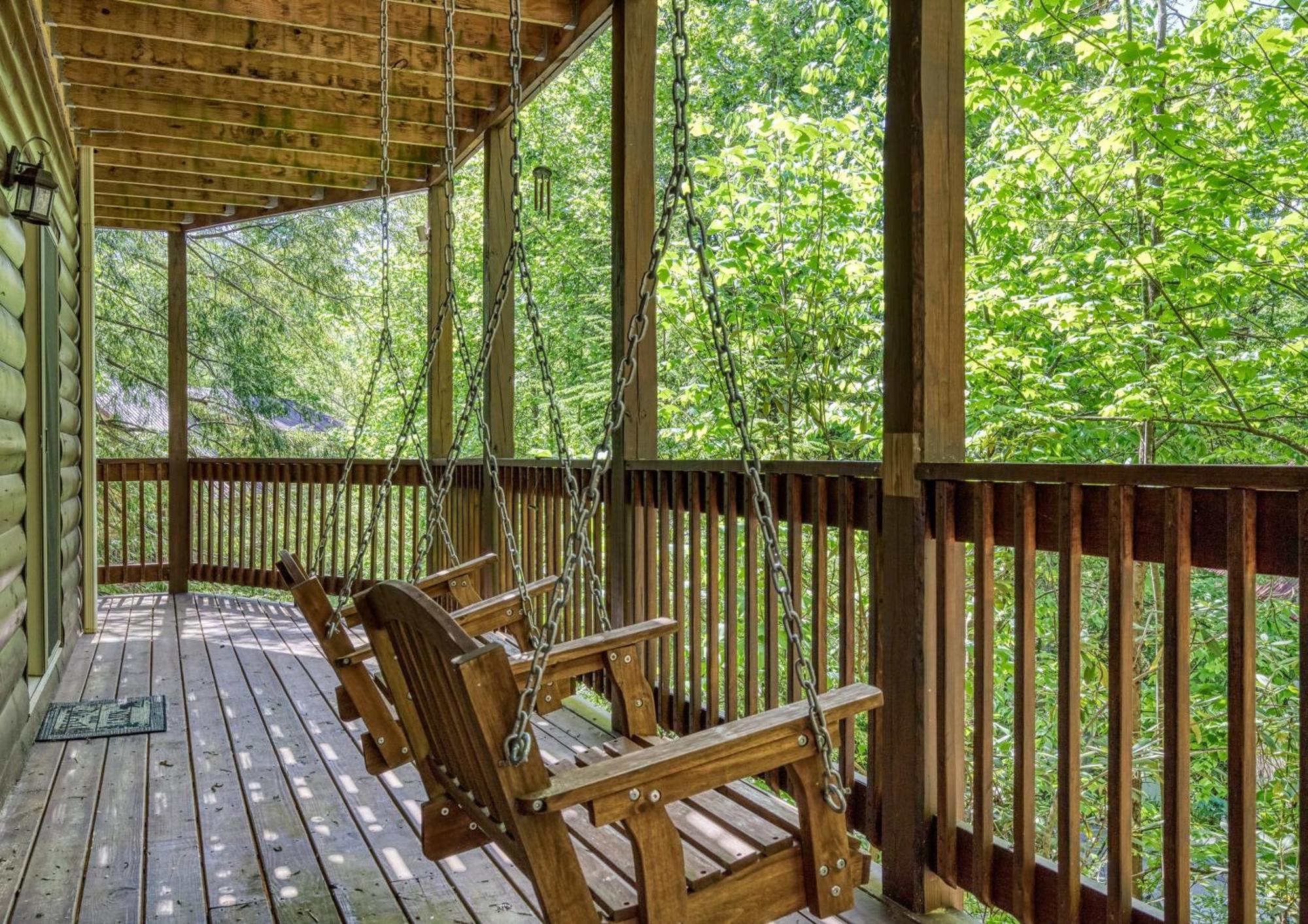 Holiday home Family Size, Wood Cabin, Pool Table, Hot Tub *