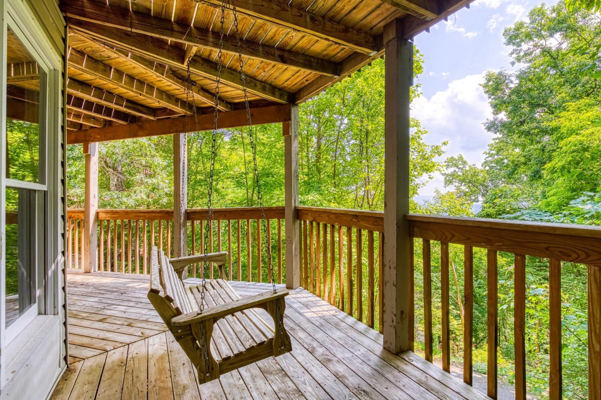 Dancing Bear Lodge, 1089 Free Attraction Tickets For Each Paid Day, Dollywood And * Gatlinburg