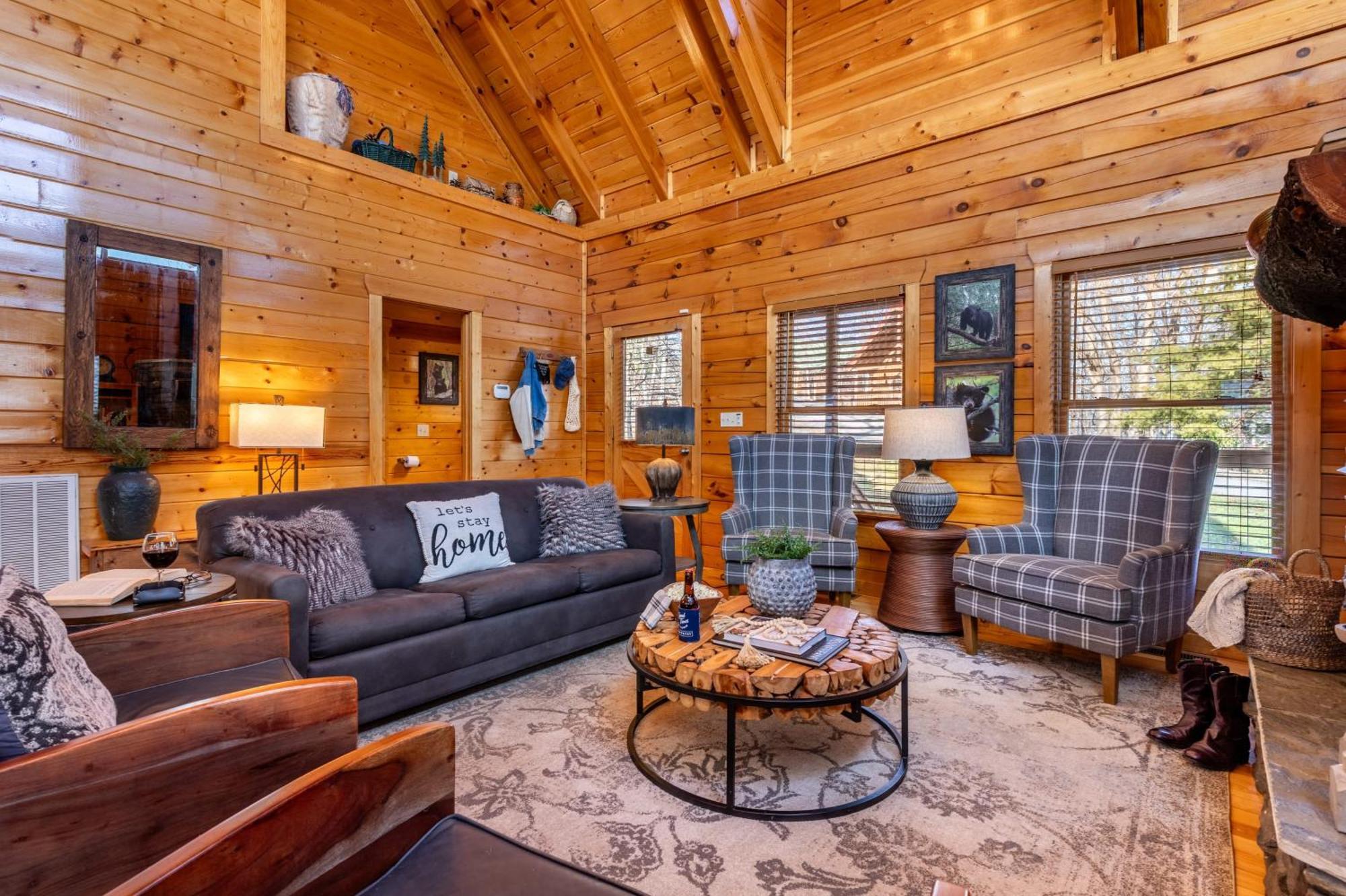 Holiday home Misty Mountain By Avantstay Hot Tub Mountain Views Theater Pool Table