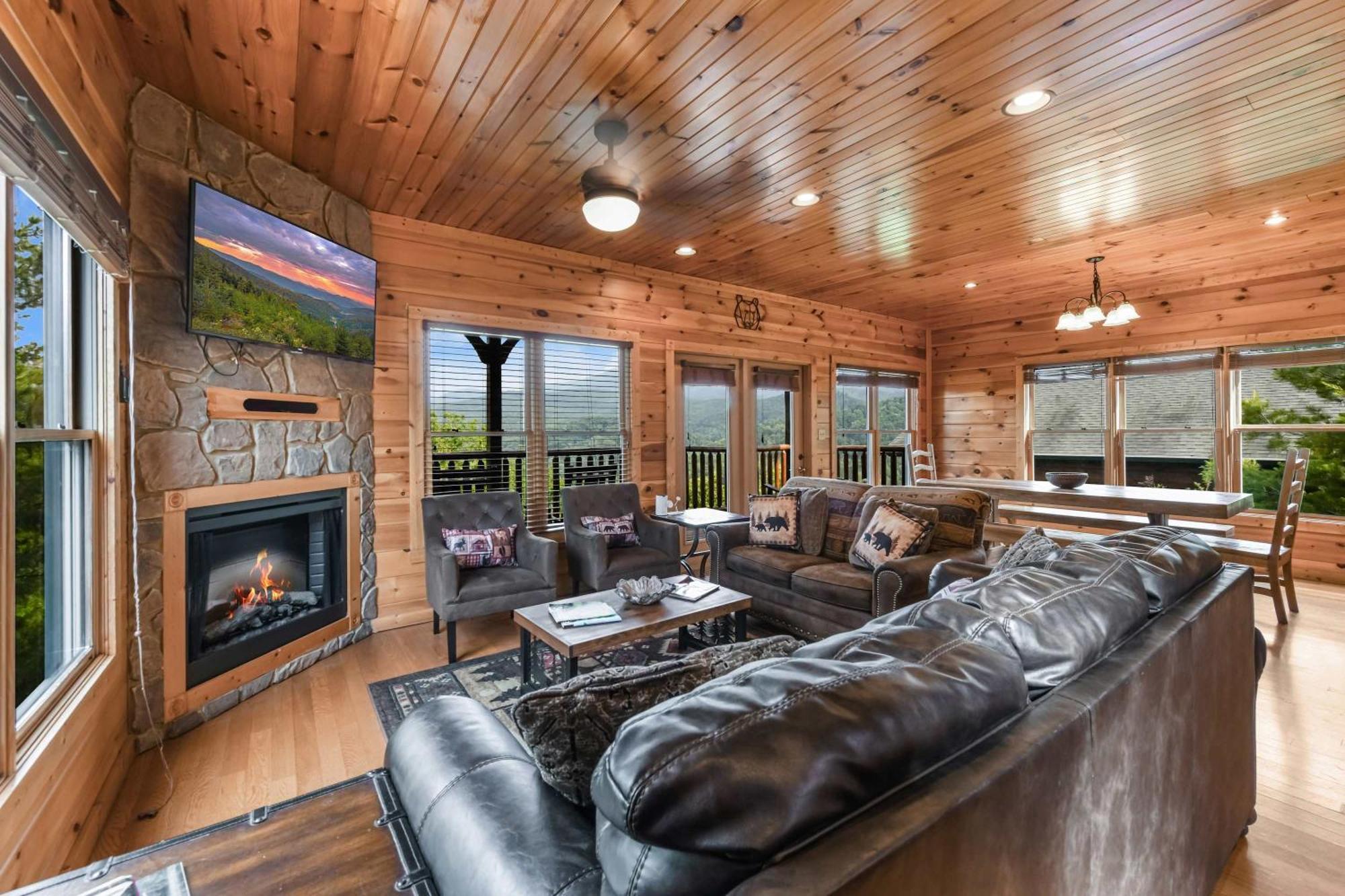 Breath Taking Sunrise Views - Amenities Chalet *