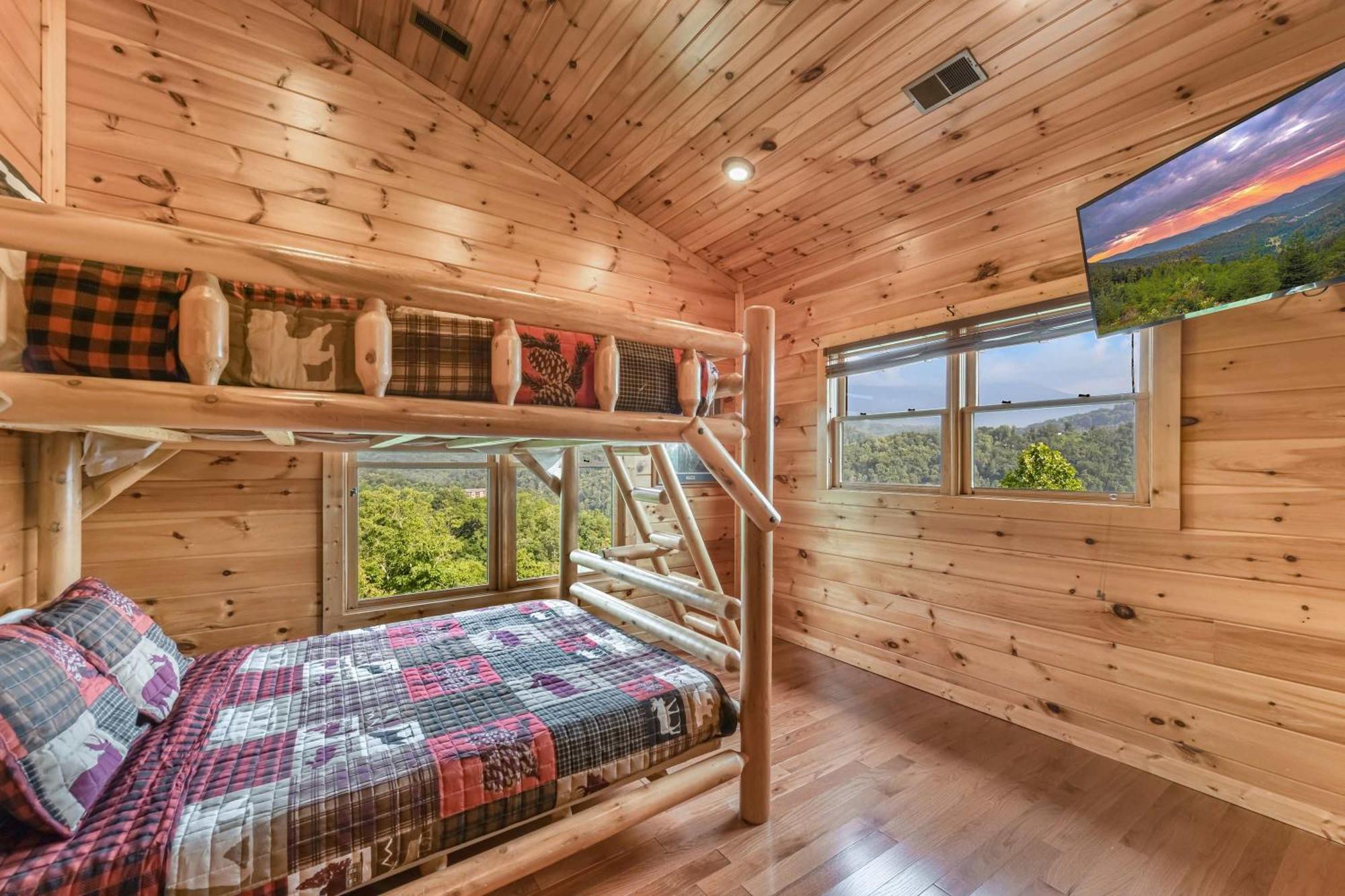 Breath Taking Sunrise Views - Amenities Chalet
