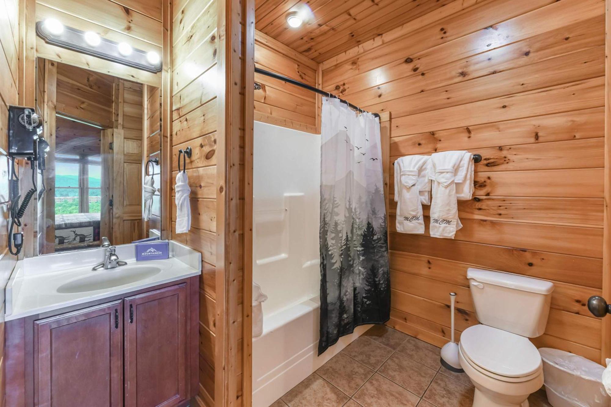Breath Taking Sunrise Views - Amenities Gatlinburg